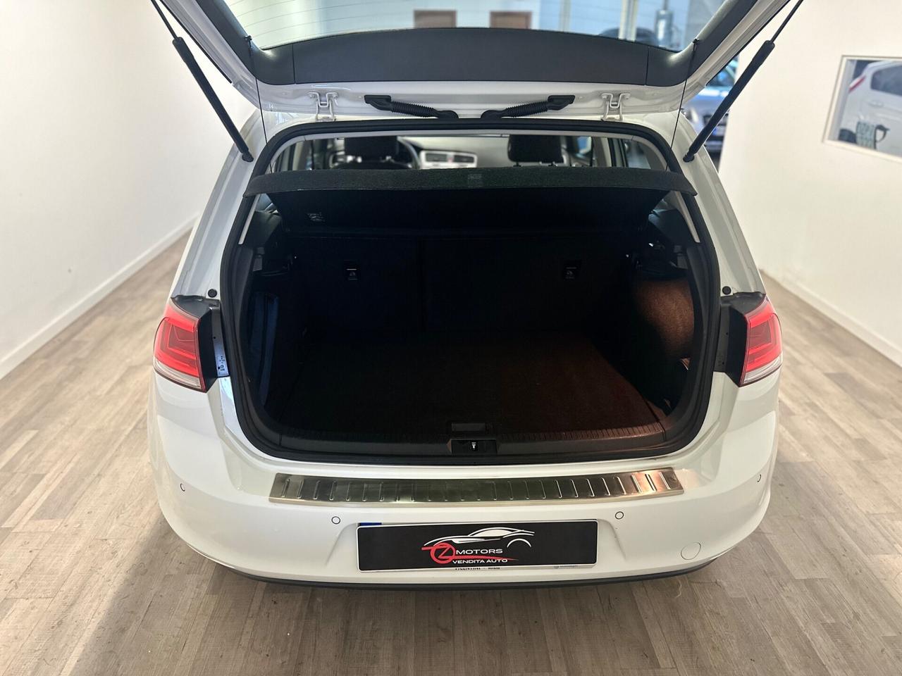 Volkswagen Golf 1.6 TDI 90 CV 5p. Trendline NEOPATENTATI