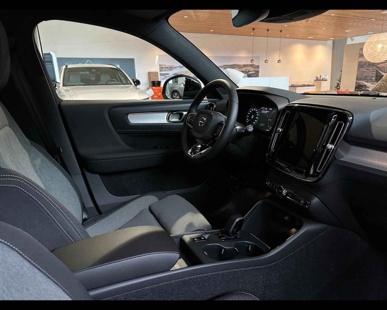 VOLVO XC40 Recharge Core T5 AUT