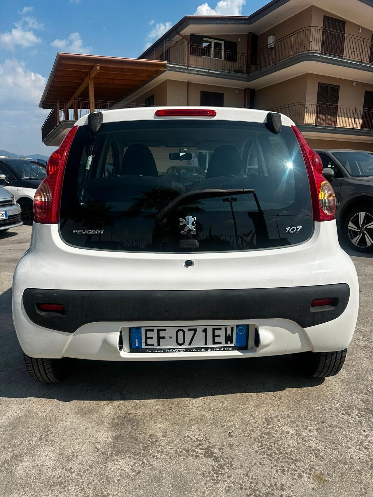 Peugeot 107 1.0 68CV 5p. Sweet Years