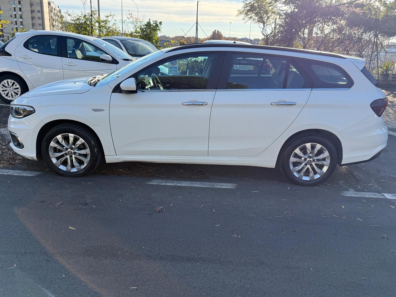 Fiat Tipo 1.6 Mjt S&S SW Lounge Navi Grande