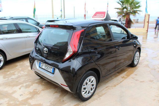 TOYOTA Aygo Connect 1.0 VVT-i 72CV 5 porte x-business