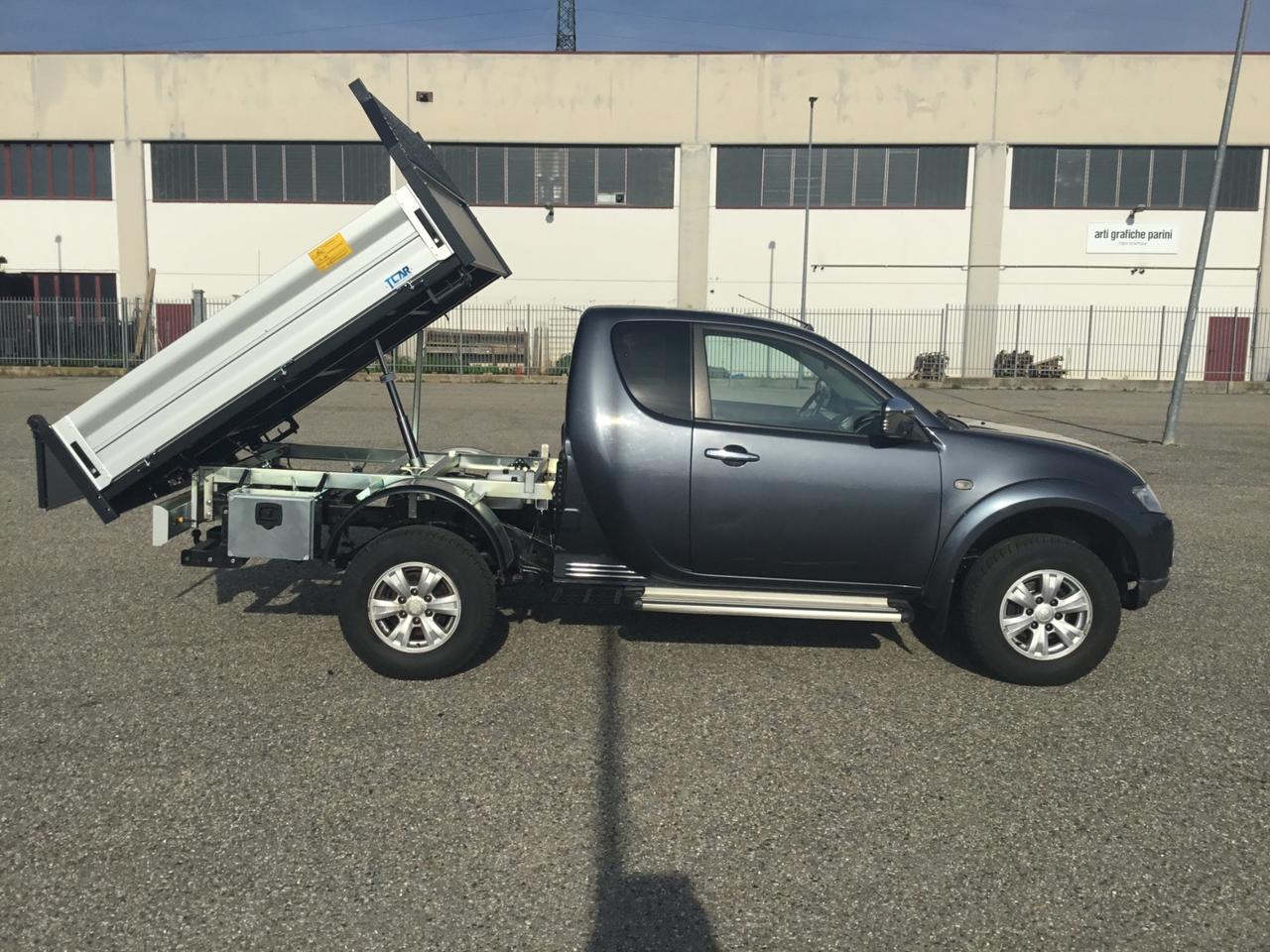 Mitsubishi L200 club cab cassone ribaltabile