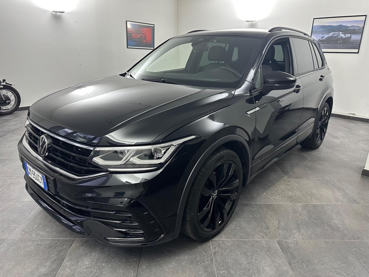 Volkswagen Tiguan 2.0 TDI 150 CV SCR DSG R-Line