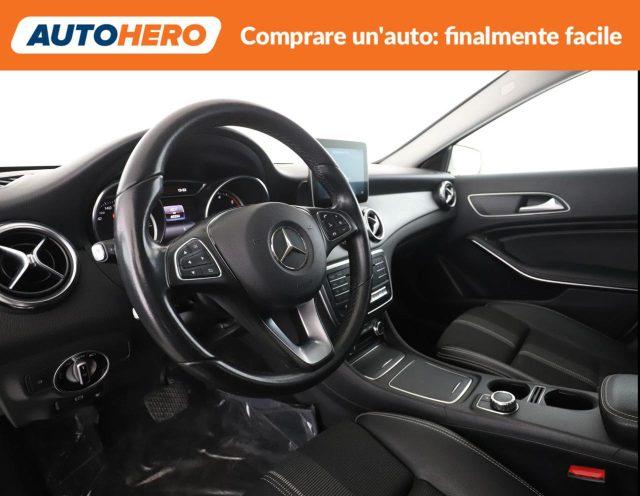 MERCEDES-BENZ GLA 200 d Automatic Sport