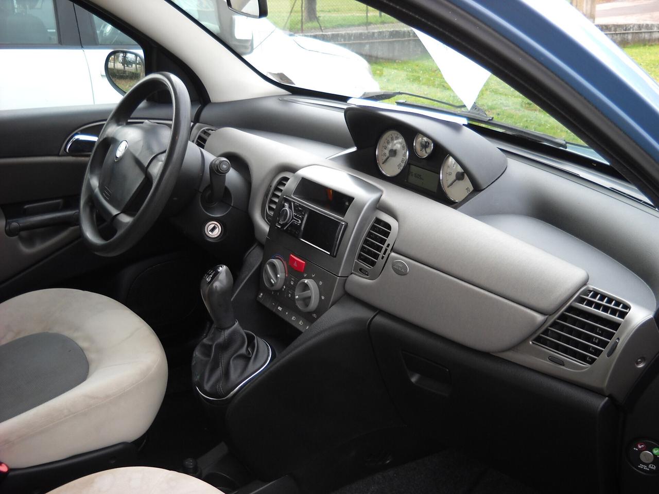 Lancia Ypsilon 1.3 Multijet 16V