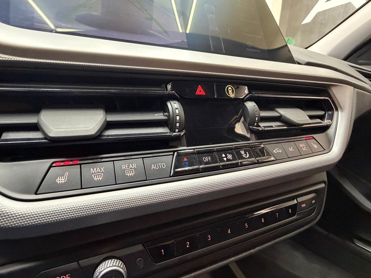 Bmw 116 116d 5p. Advantage