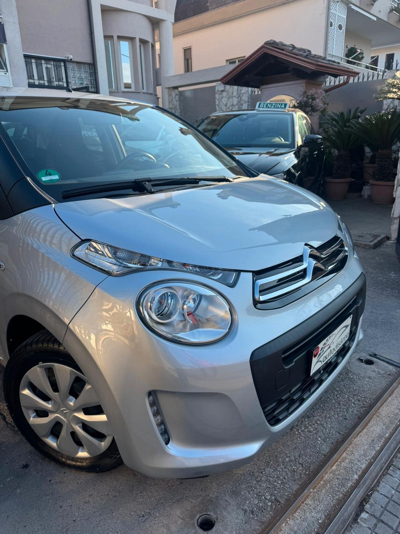 Citroen C1 VTi 72 ETG 5 porte Shine