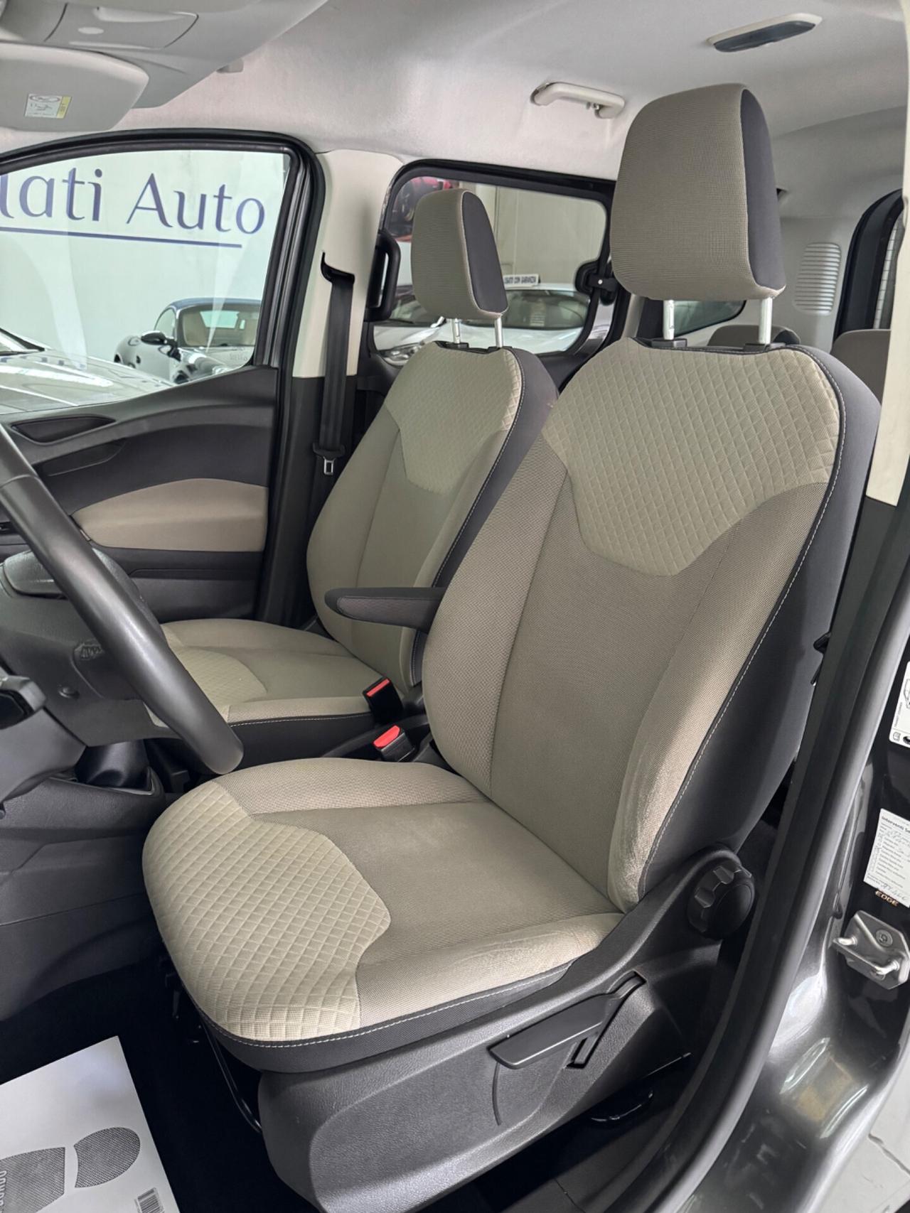 Ford Tourneo Courier Tourneo Courier 1.5 TDCI 75 CV Titanium UNICO