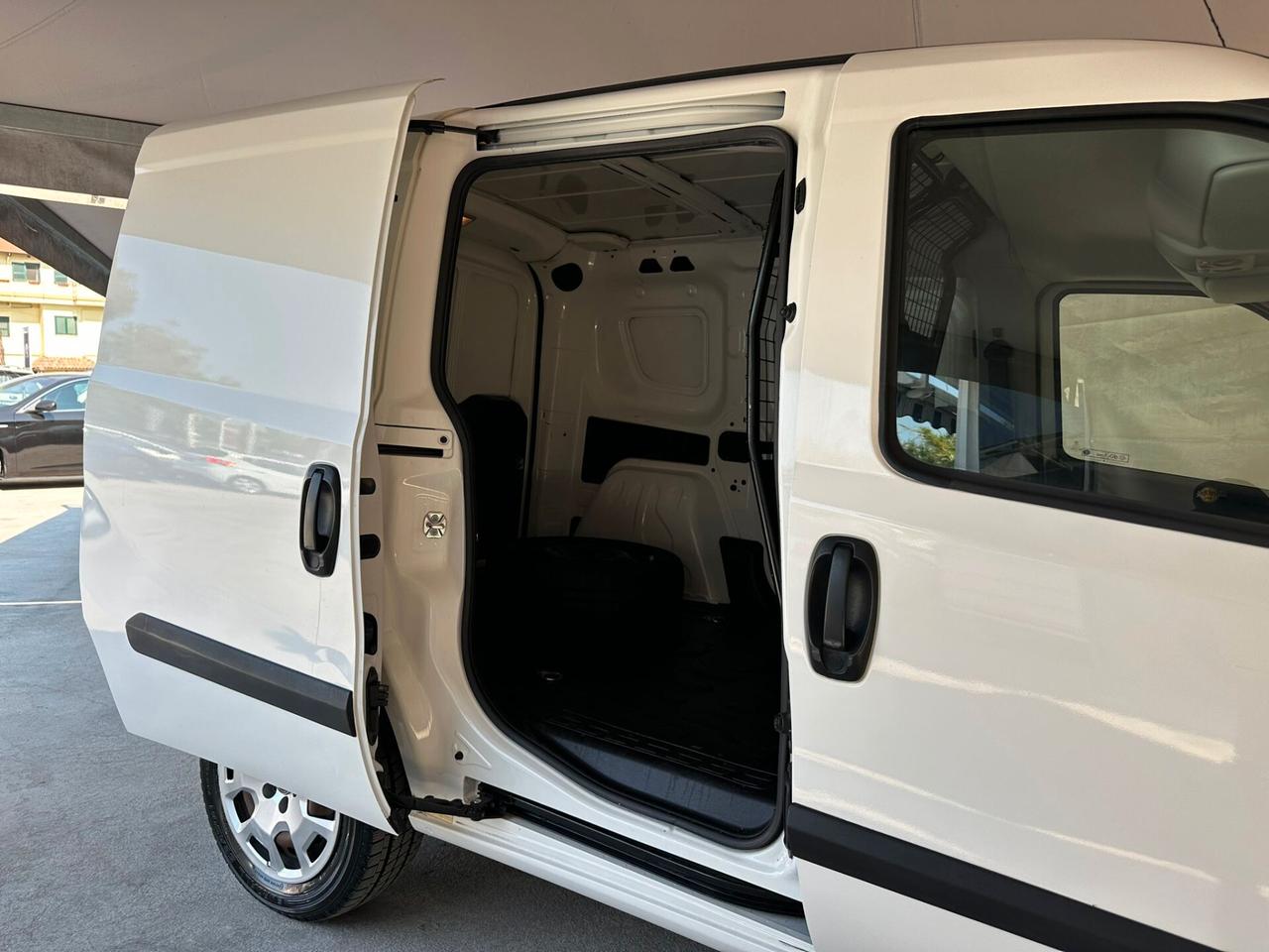 Fiat Doblò 1.4 T-Jet 16V Natural Power Easy