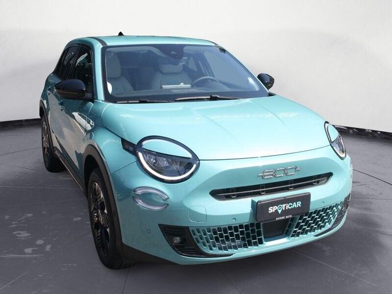FIAT 600 Hybrid MHEV La Prima