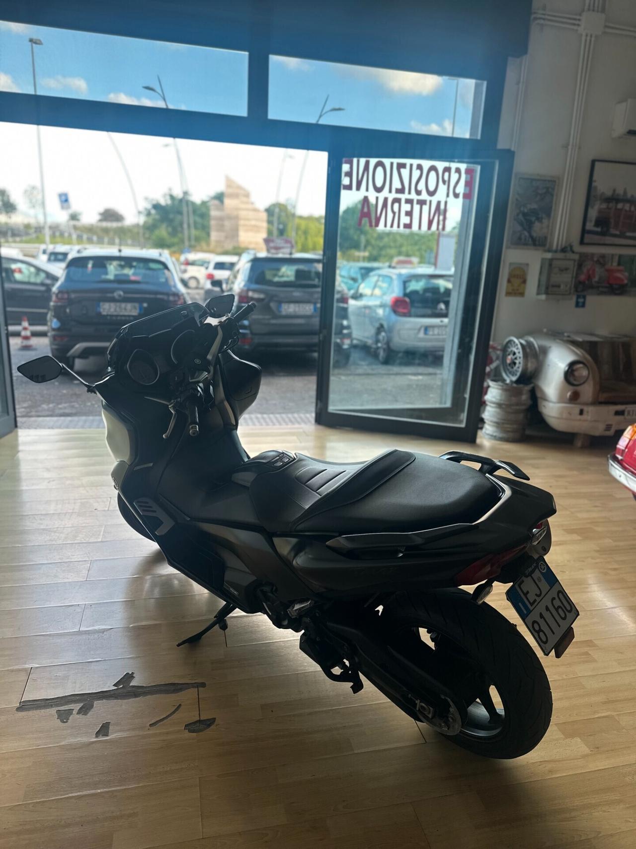 Yamaha T Max 530