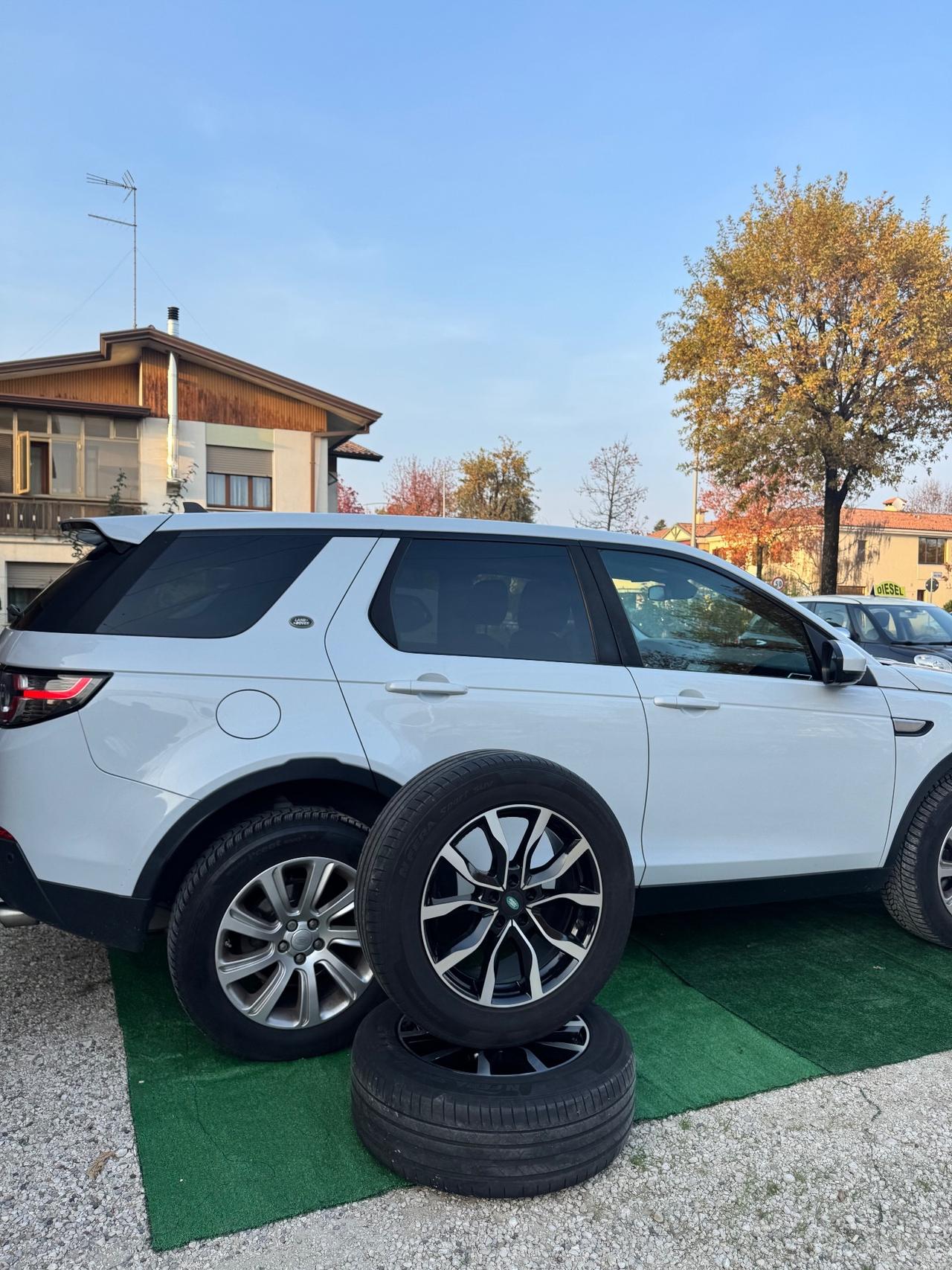 Land Rover Discovery Sport 2.0 TD4 180 CV HSE Luxury