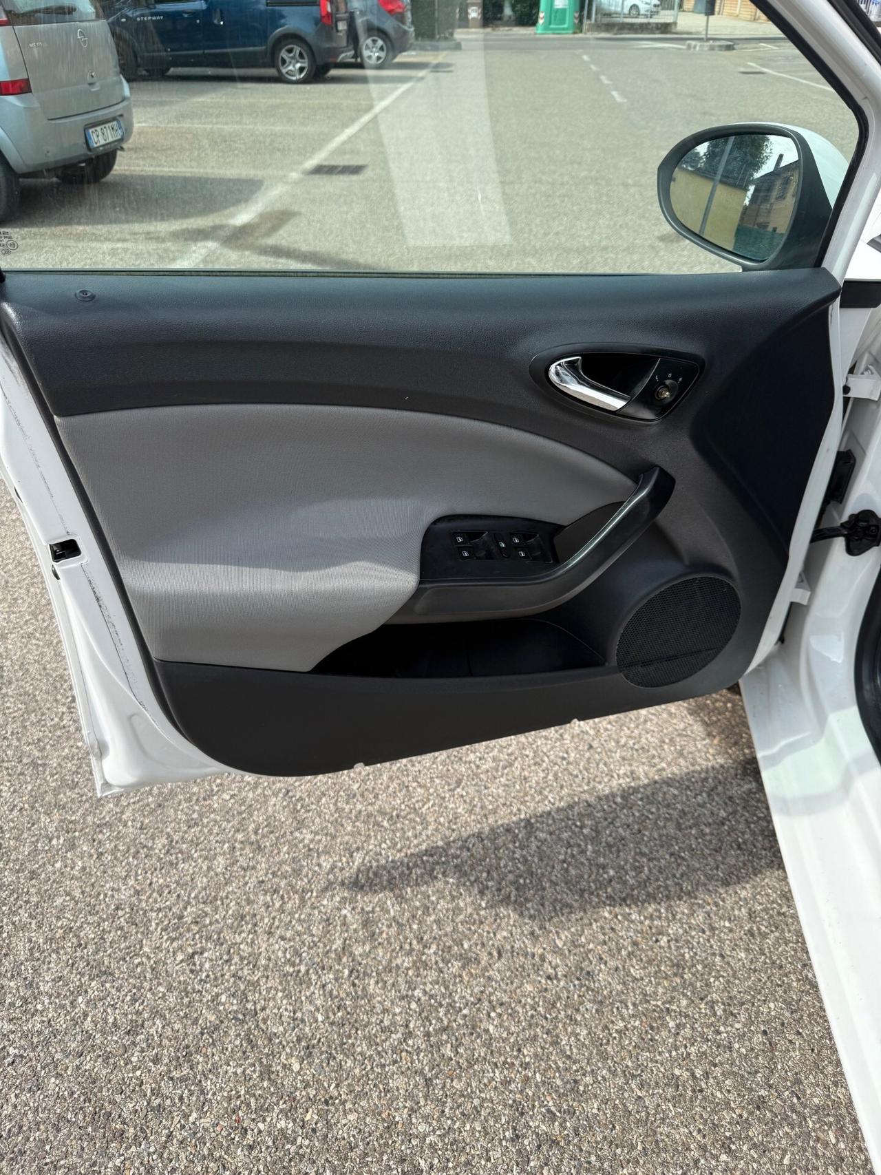 Seat Ibiza 1.0 - NEOPATENTATI - 12 MESI DI GARANZIA -