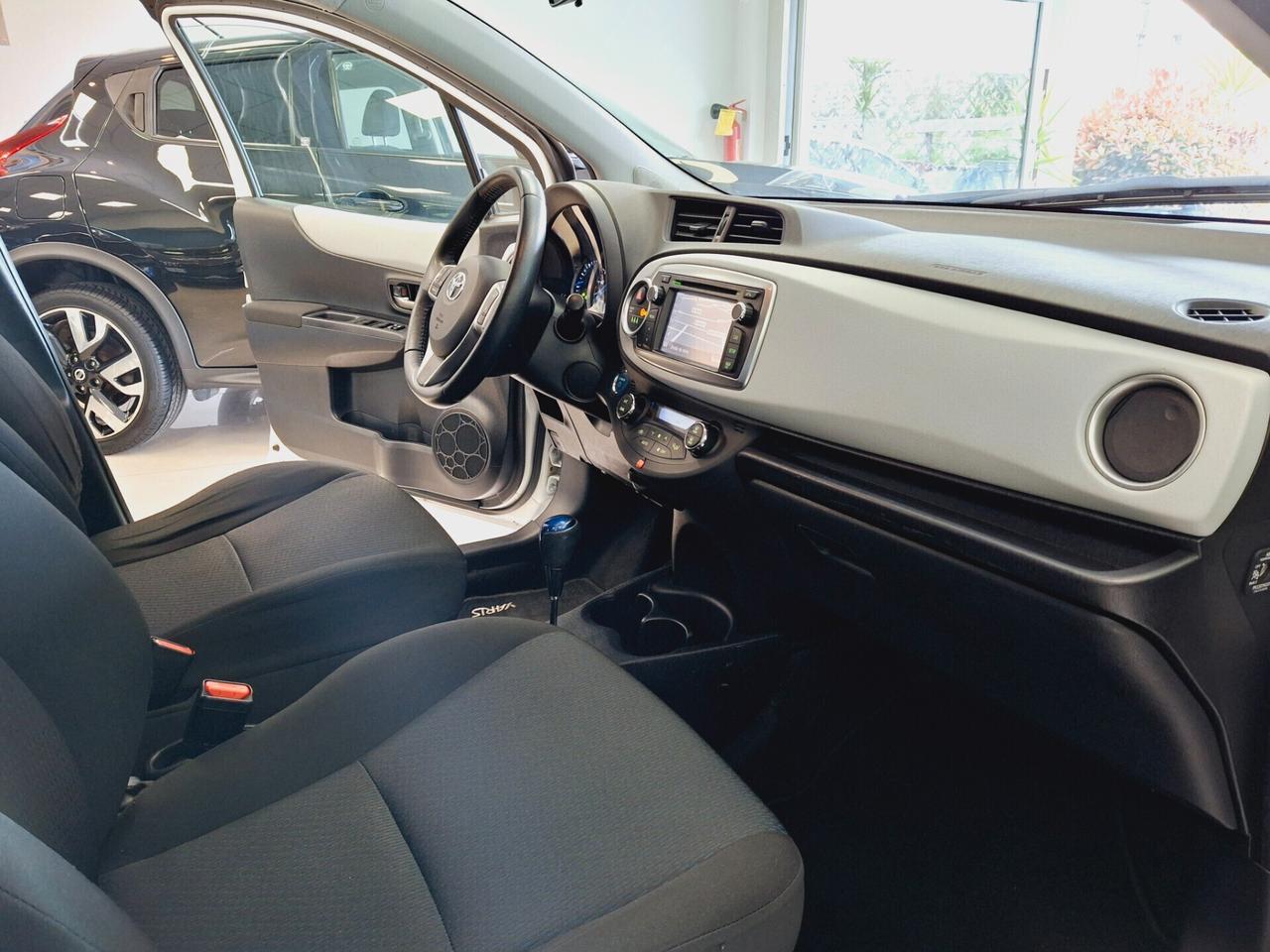Toyota Yaris 1.5 Hybrid 5 porte Cool "Unico Proprietario