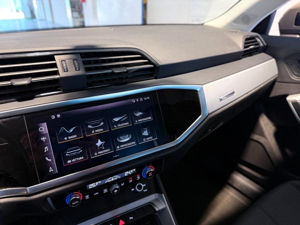 Audi Q3 35 TDI 150 CV S tronic Business