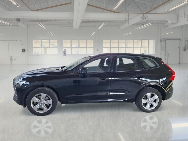VOLVO XC60 B4 D AWD AUTOMATICO MOMENTUM SUV
