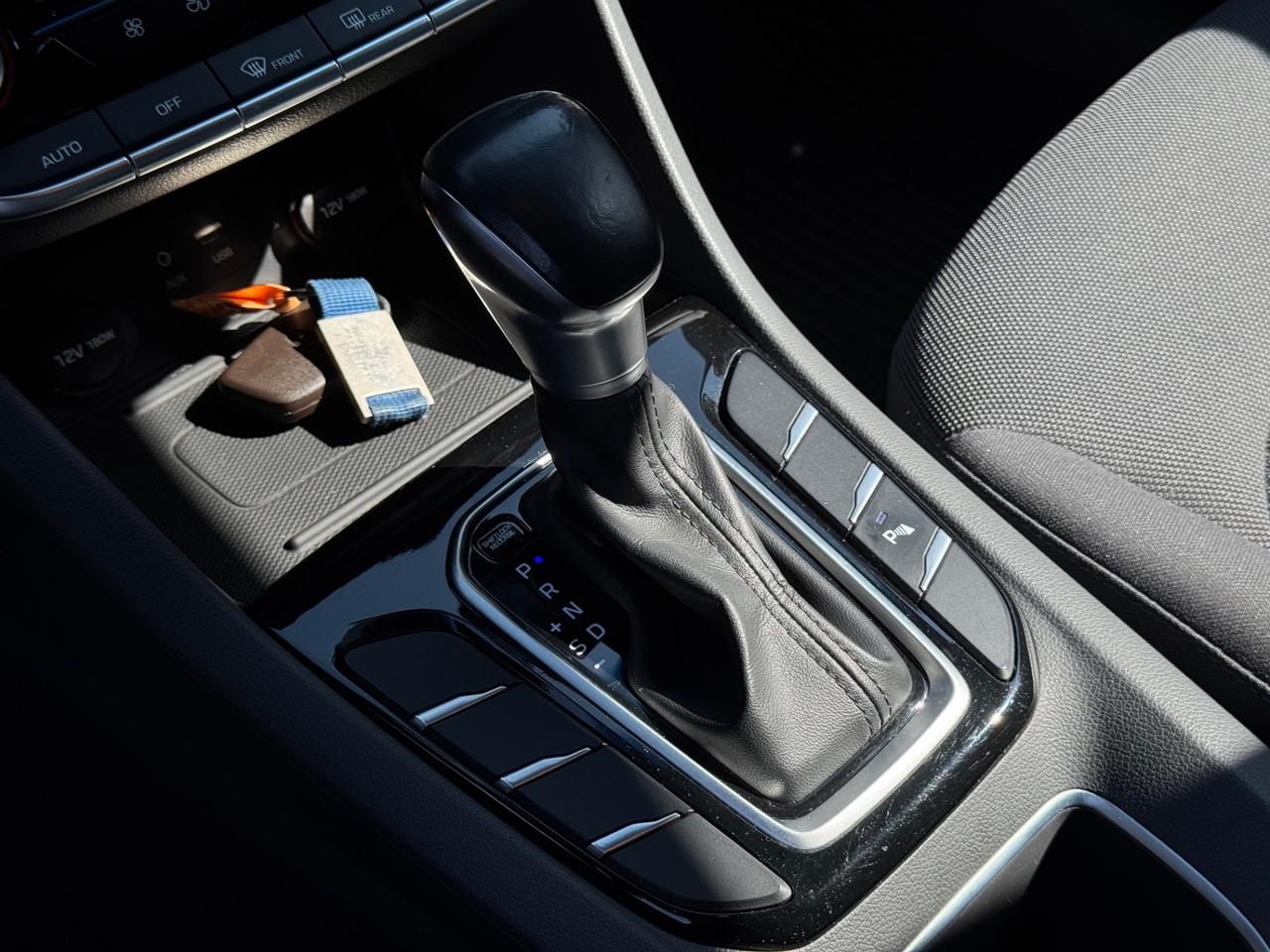 Hyundai Ioniq 1.6 Hybrid 140CV