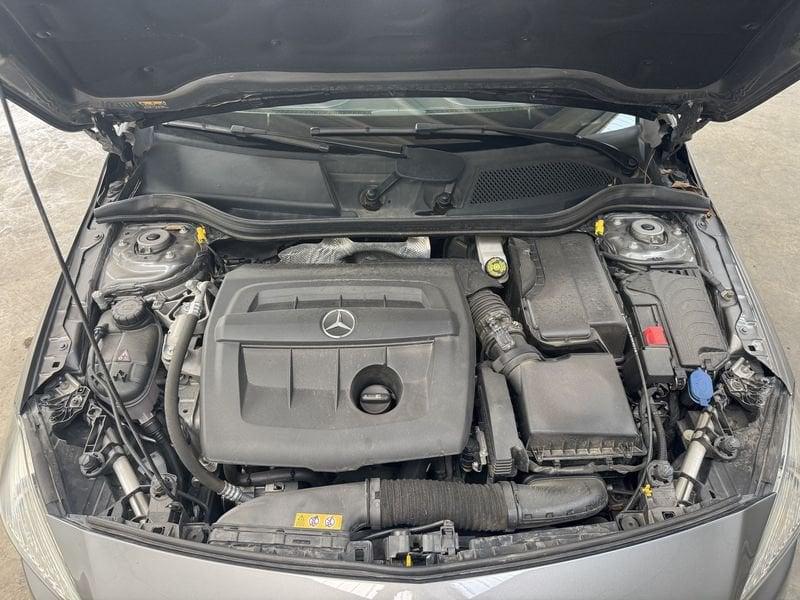 Mercedes-Benz Classe A A 160 d Sport AUTOMATICA NEOPATENTATI CRONOLOGIA TAGLIANDI