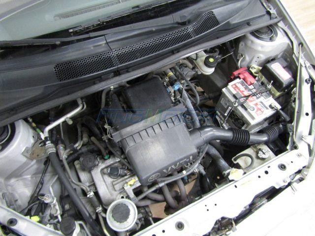 TOYOTA Yaris 1.0i 16V 3 porte