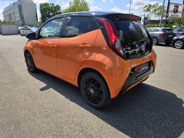 TOYOTA Aygo 1.0 VVT-i x-wave orange NEOPATENTATI PERMUTE