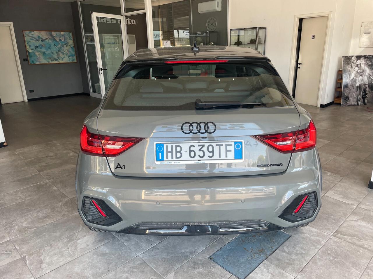 Audi A1 allstreet 30 TFSI S tronic Identity Contrast