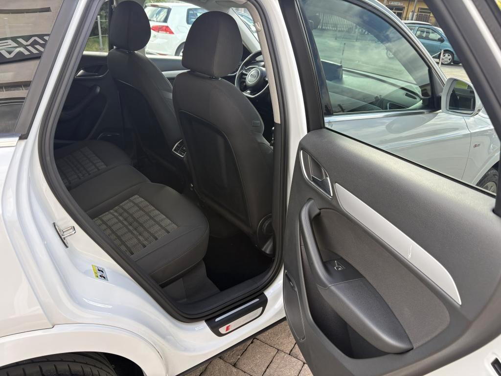 Audi Q3 2.0 TDI 150 CV S LINE EDITION