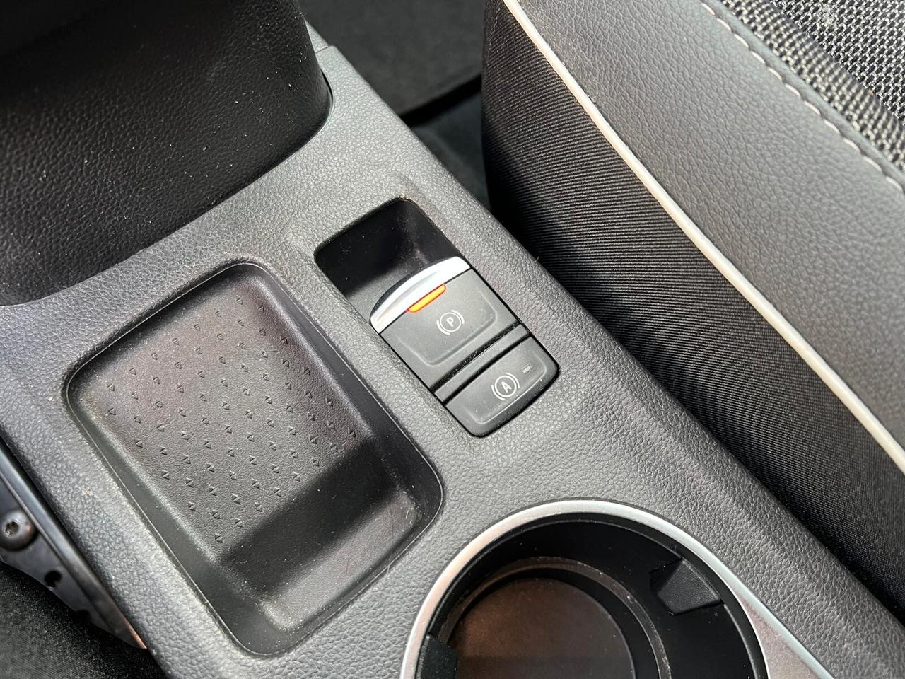 RENAULT CAPTUR 1.0 TCe 100cv GPL 2022!!! INTENS!!