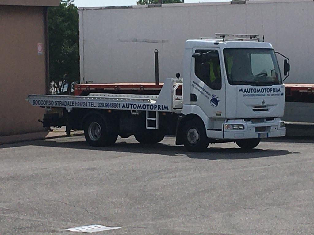 Renault Trucks Midlum Carro attrezzi