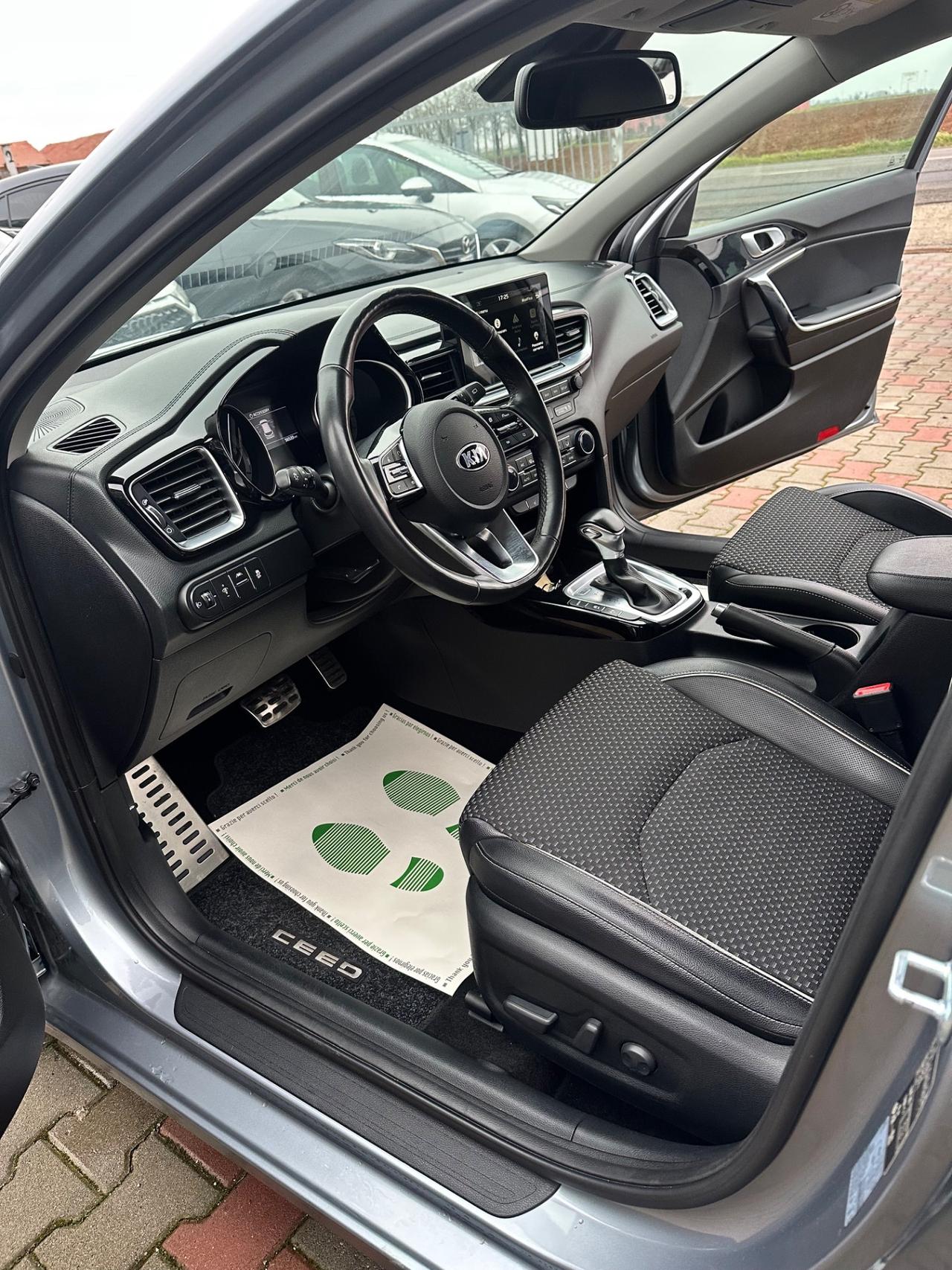 Kia Ceed 1.6 CRDi 136 CV 5p. Evolution