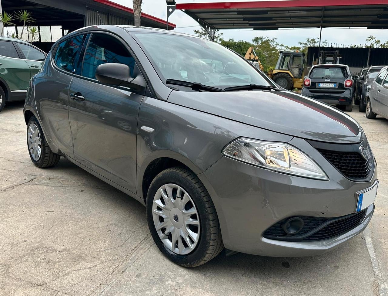 Lancia Ypsilon 1.2 69 CV 5 porte S&S Elefantino Blu