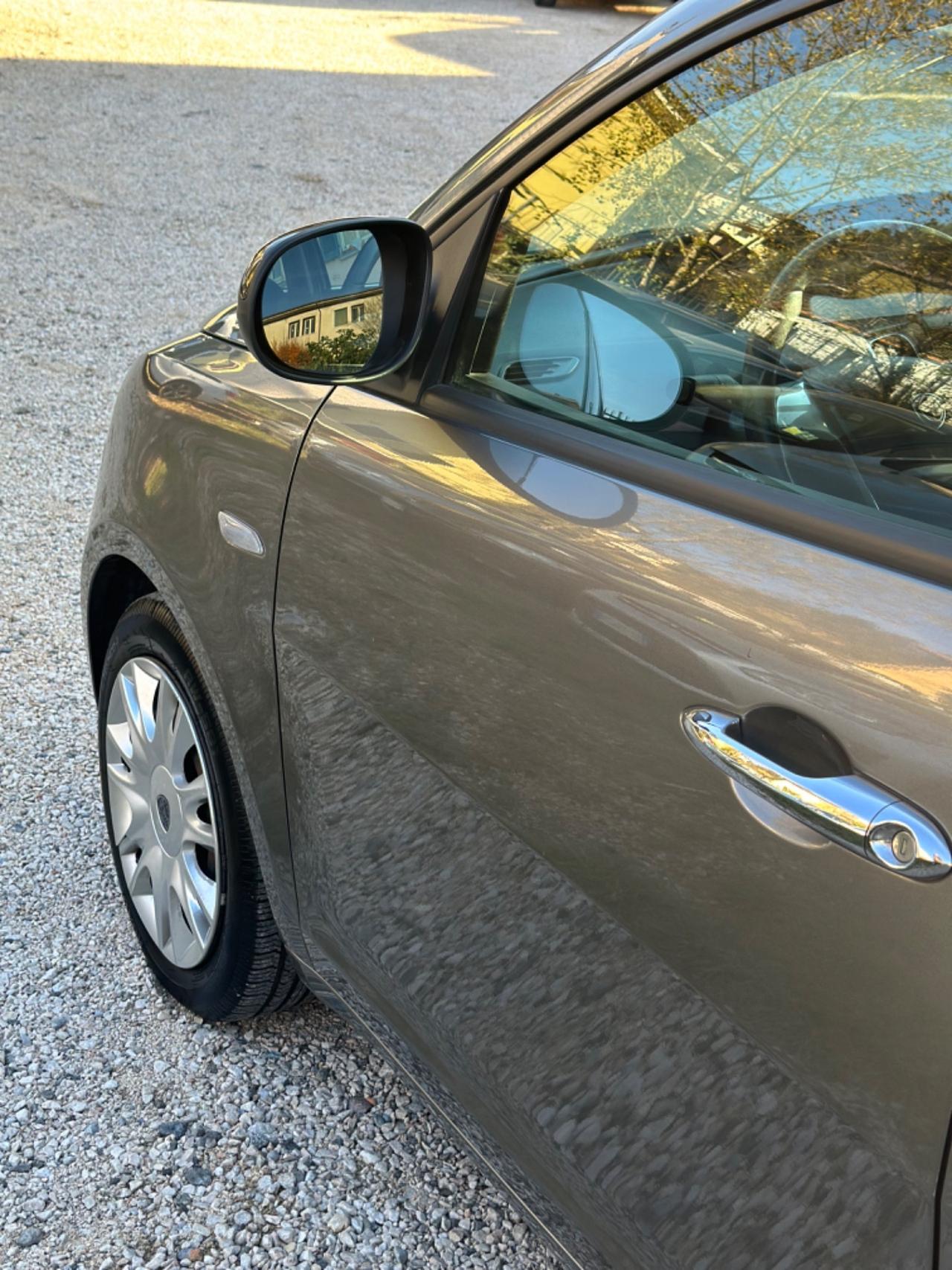 Lancia YPSILON 1.2 69 CV 5P SILVER KMCERT GARANZ UNICOPR