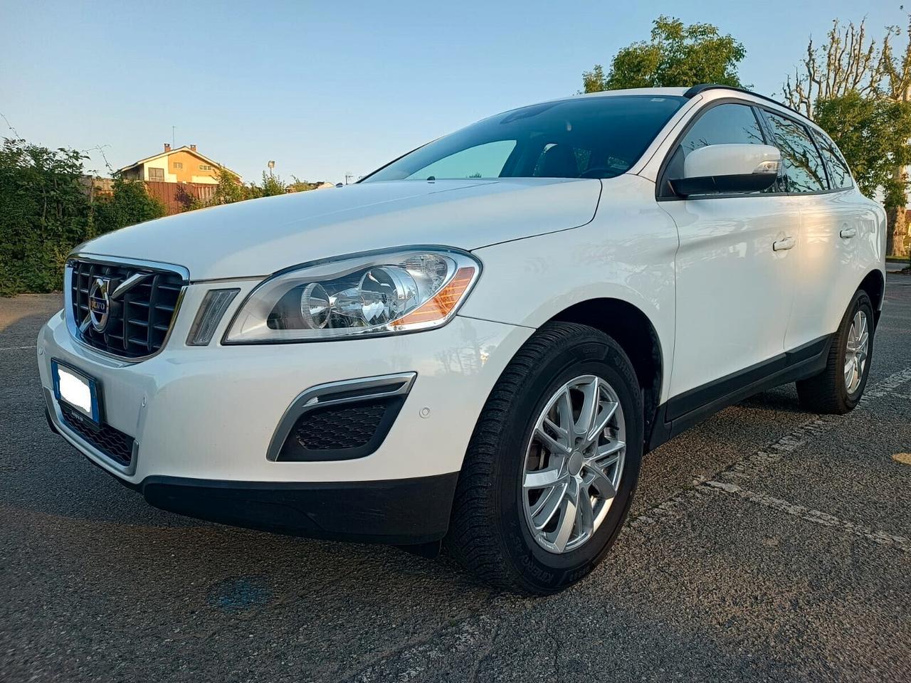 Volvo XC60 D3 Geartronic Int. Pelle Manut. Cert.