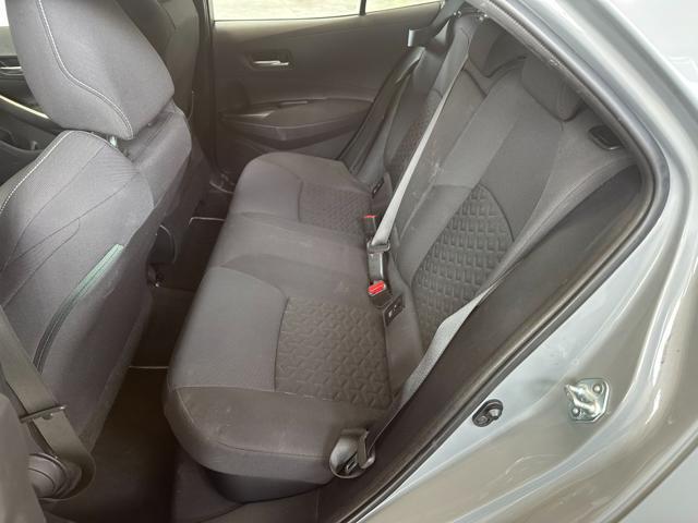 TOYOTA Corolla 1.8 HYBRID STYLE