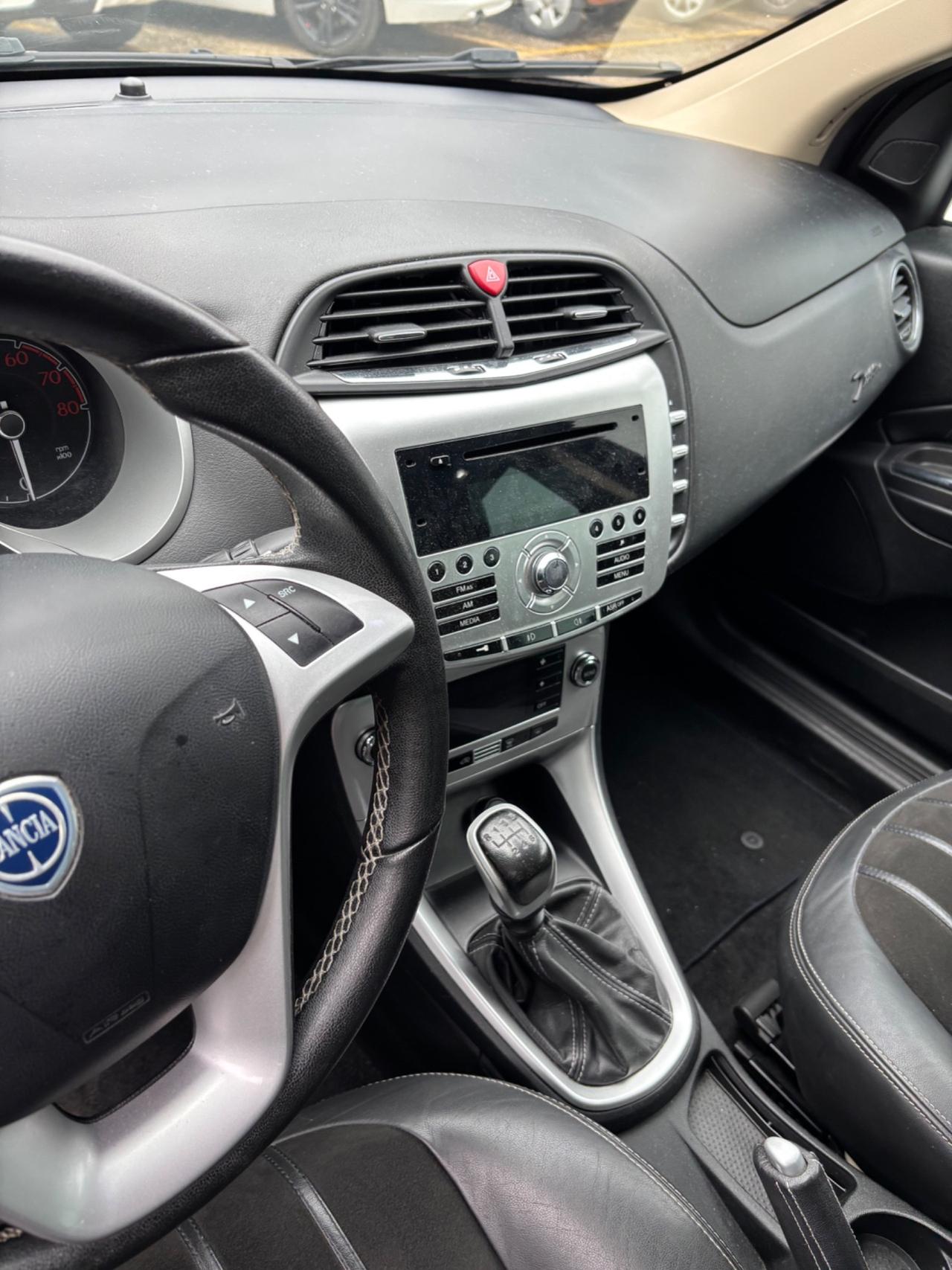 Lancia Delta 14 benzina