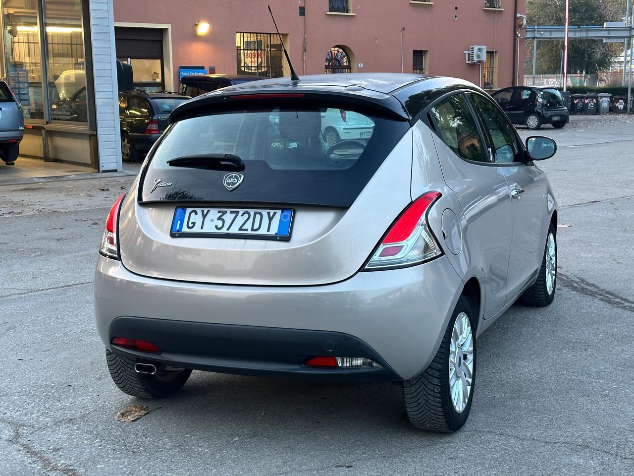 Lancia Ypsilon 1.2 Platinum solo 115mila km