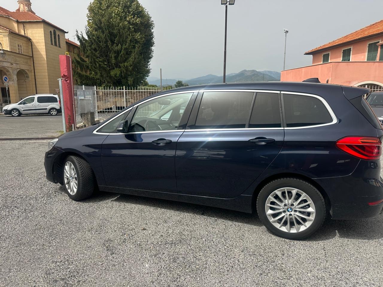 Bmw Serie 2 Gran Tourer 220d Luxury aut.