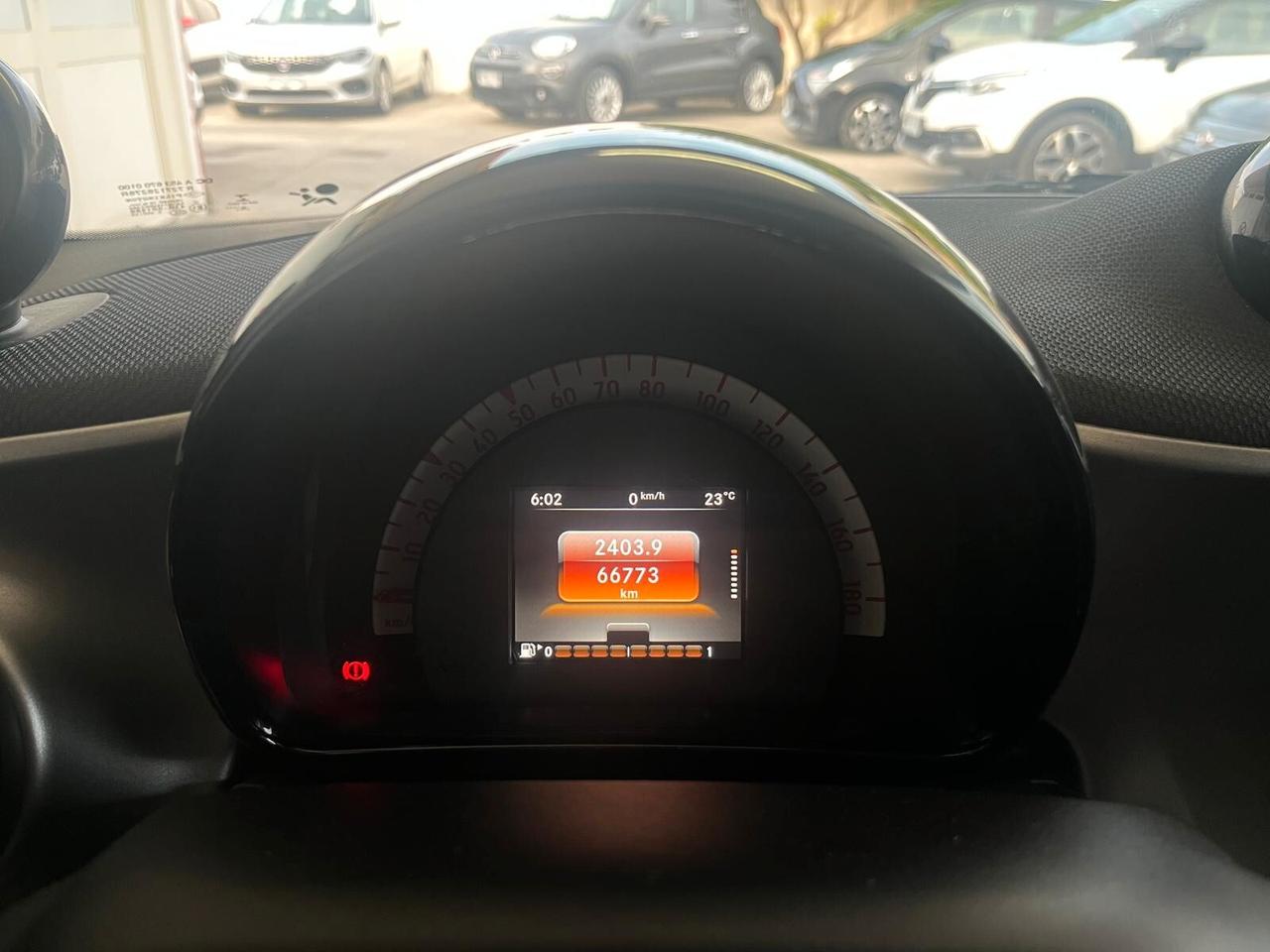 Smart ForFour 1.0 71cv Prime AUT. NEOPATENTATI SOLI 65.000KM!