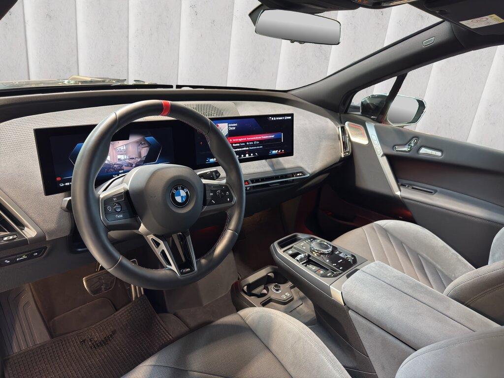 BMW iX M 70