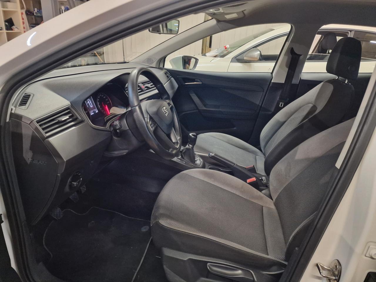 Seat Ibiza 1.0 TGI 5 porte FR, ok neopatentati