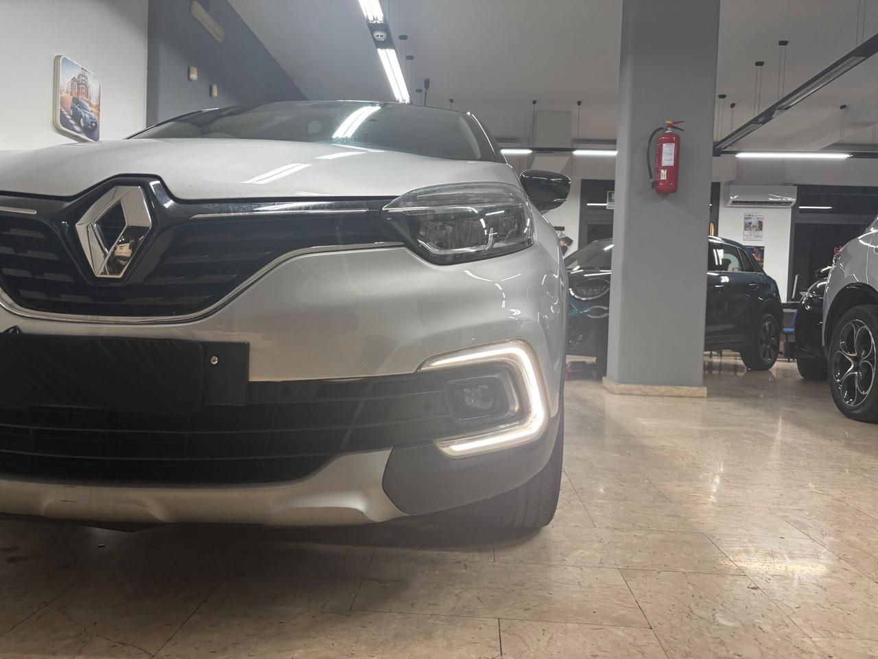 Renault Captur 1.5 90CV dCi EDC Energy Initiale Paris