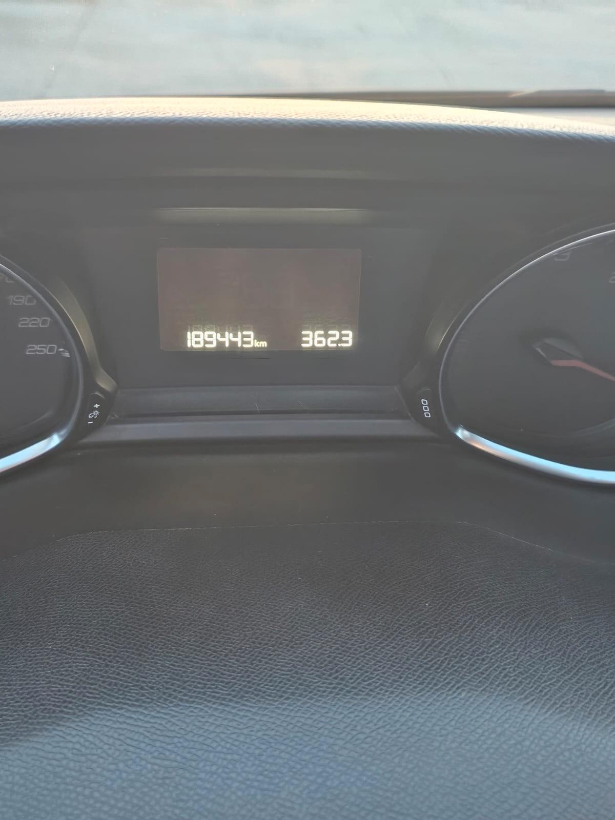 Peugeot 308 1.6 e-HDi 115 CV Stop&Start Allure