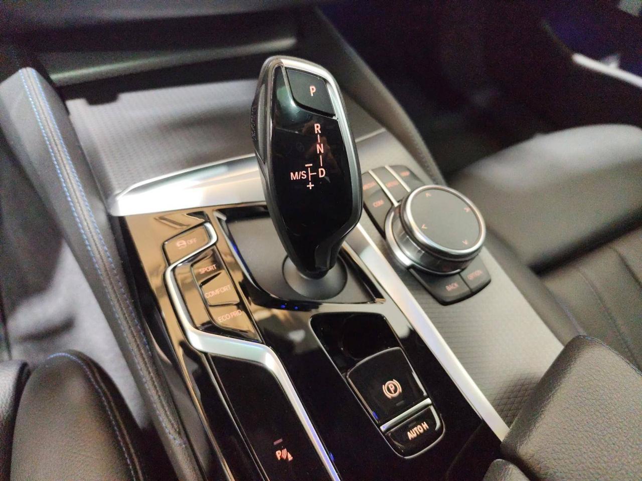 BMW Serie 5 520d Berlina 48V MSport