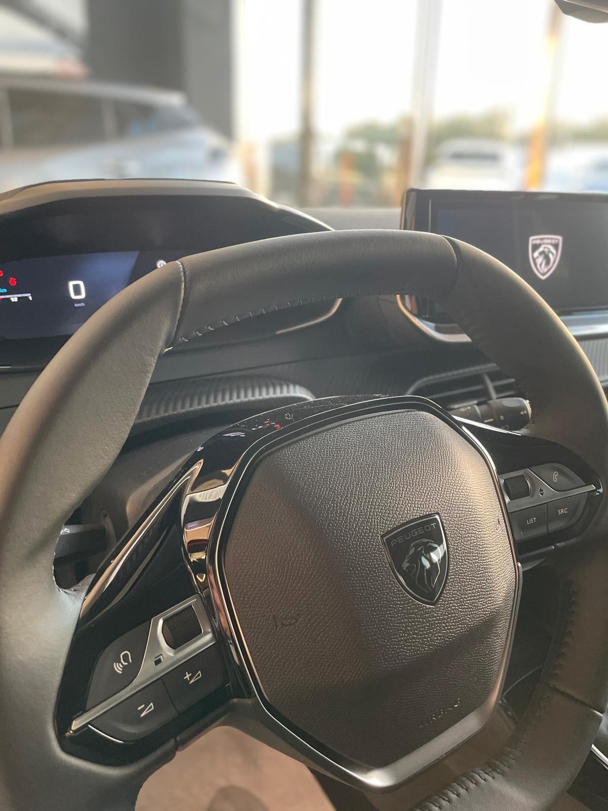 Peugeot 208 Hybrid 110 e-DCS6 Allure