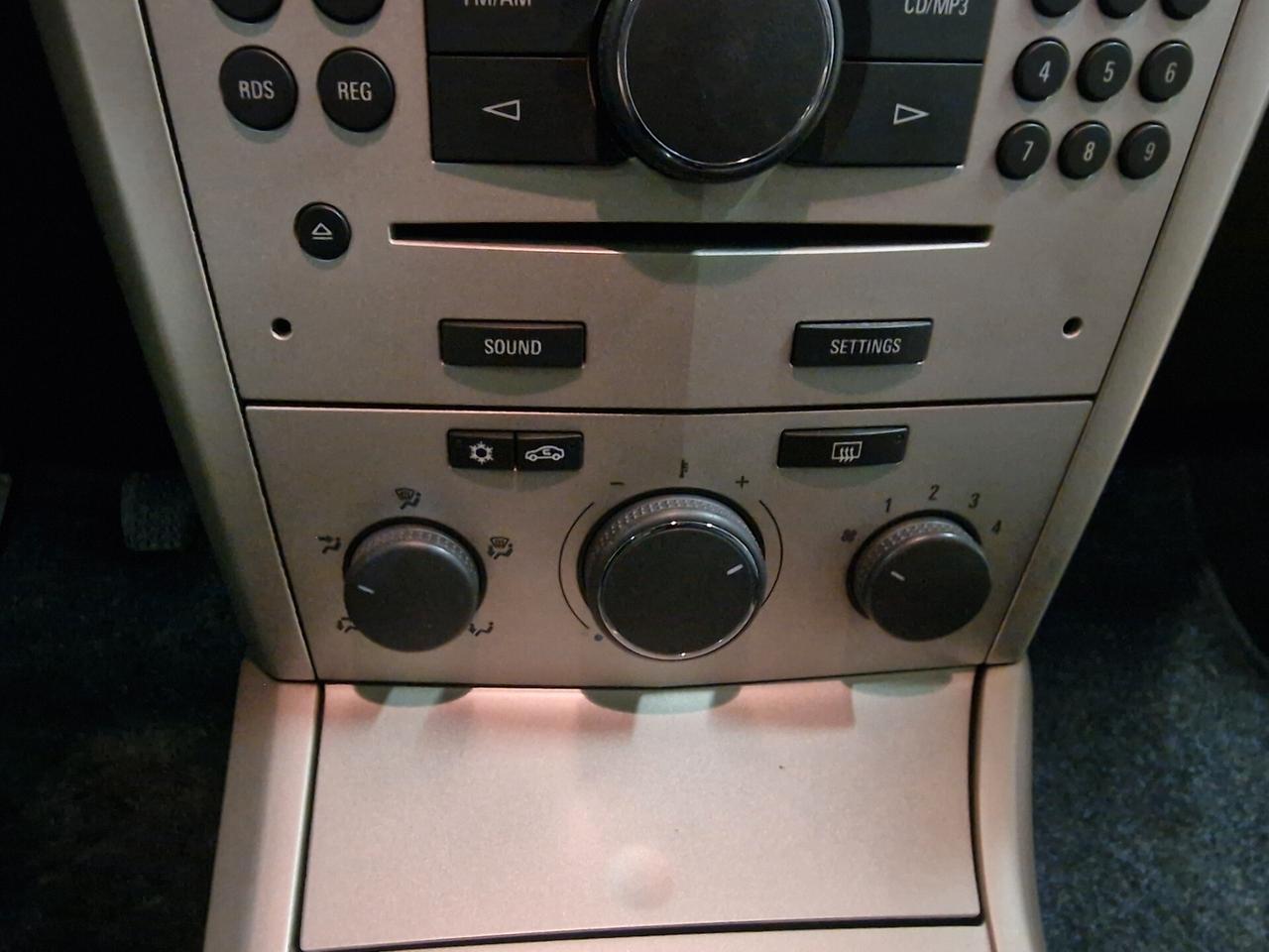 Opel Astra 1.3 CDTI 5 porte Enjoy, 97 mila chilometri