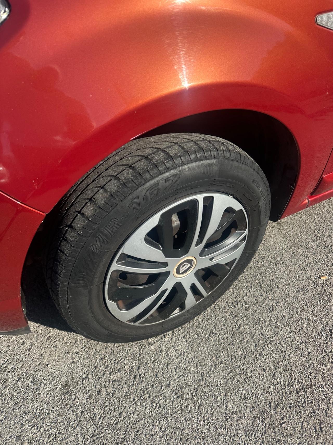 Dacia Sandero 1.5 dCi 75CV Story