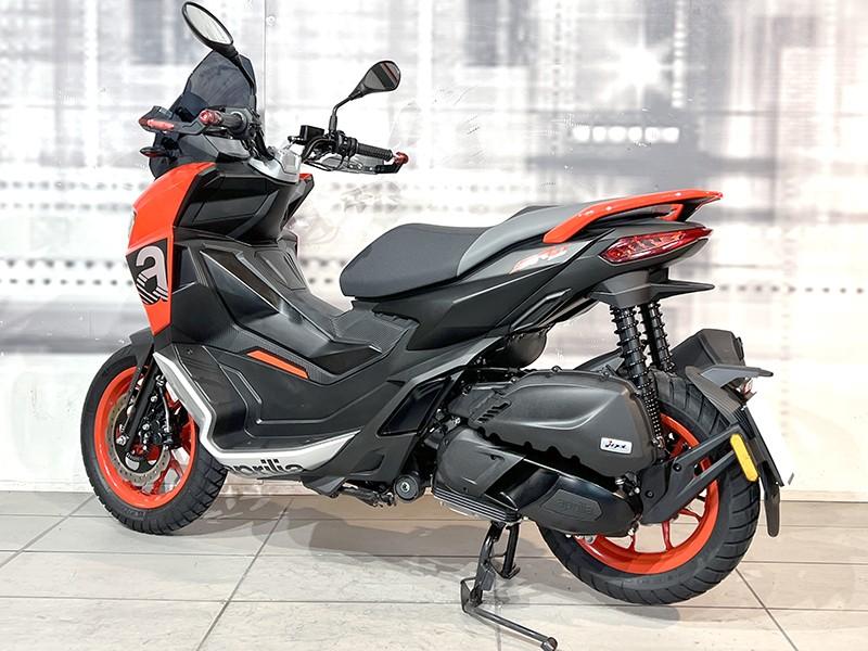 Aprilia SR GT Sport 200