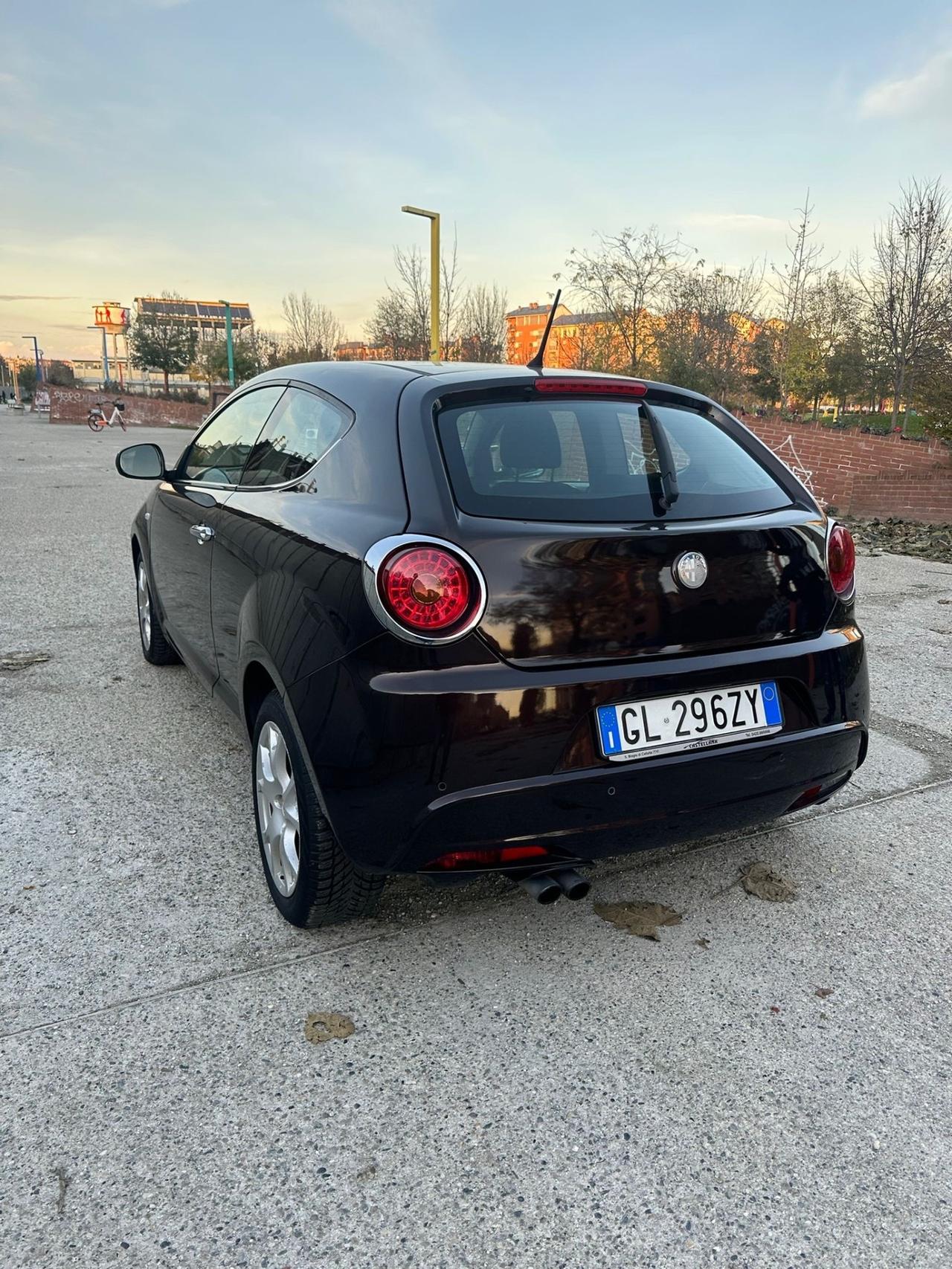 Alfa Romeo MiTo 1.4 T 155 CV Distinctive Sport Pack