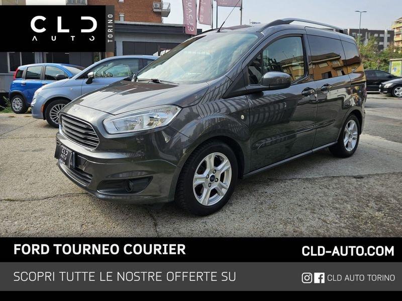 Ford Tourneo Courier 1.5 TDCI 95CV Titanium