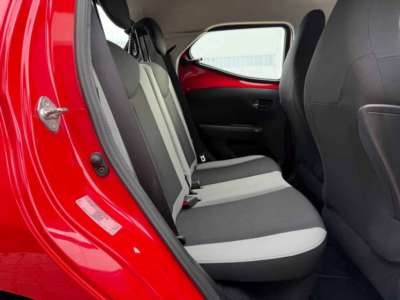 Toyota Aygo 1.0 69 CV 5 porte x-play - 2017