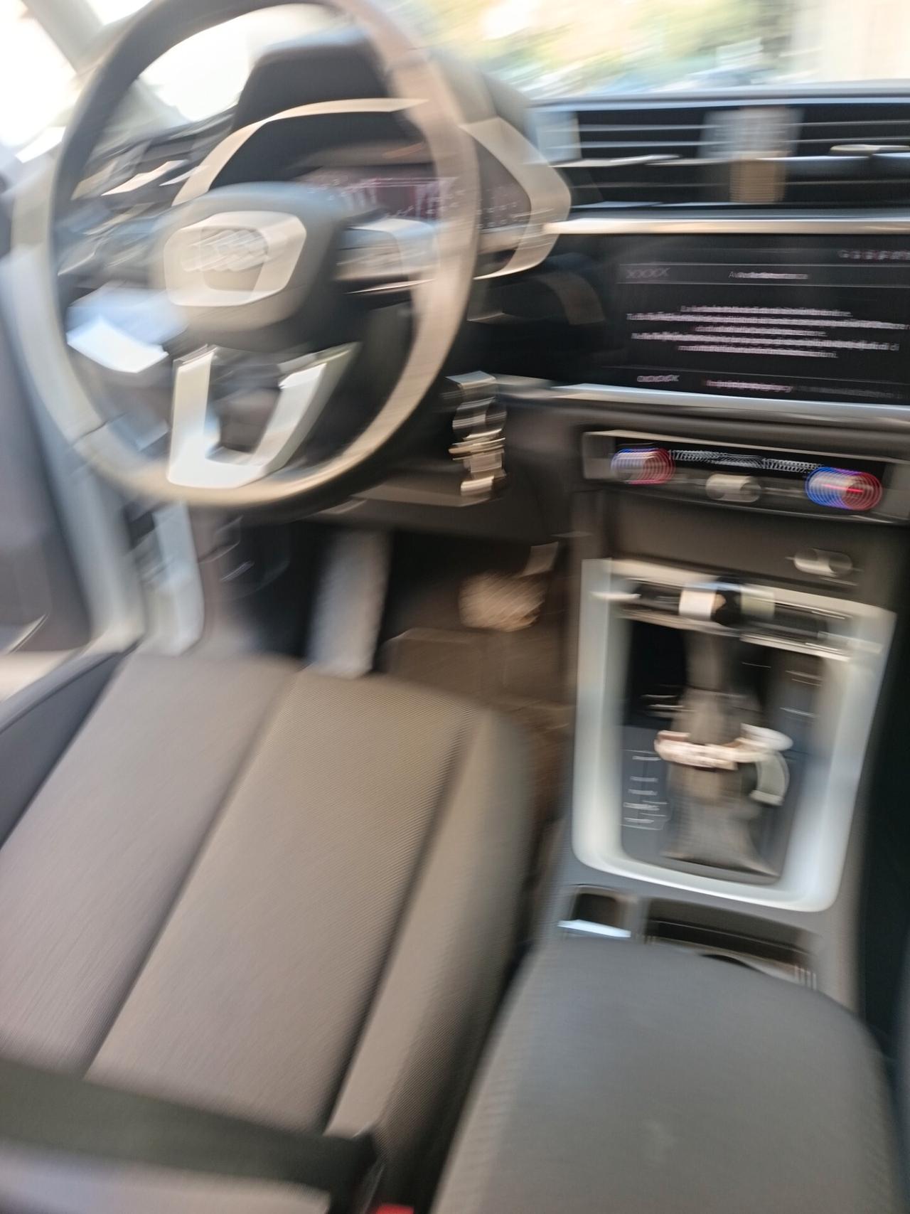 Audi Q3 2.0TDI Advanced S-Tronic Full Opt